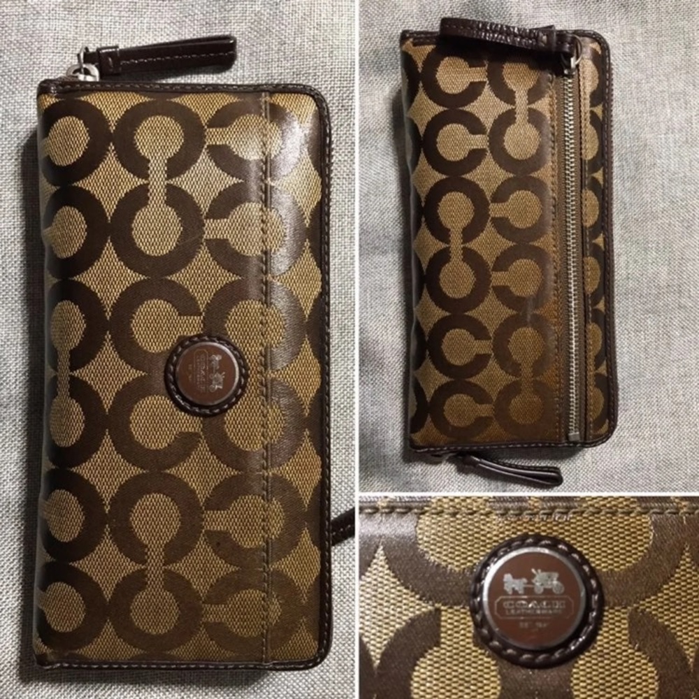 Coach long zippy wallet